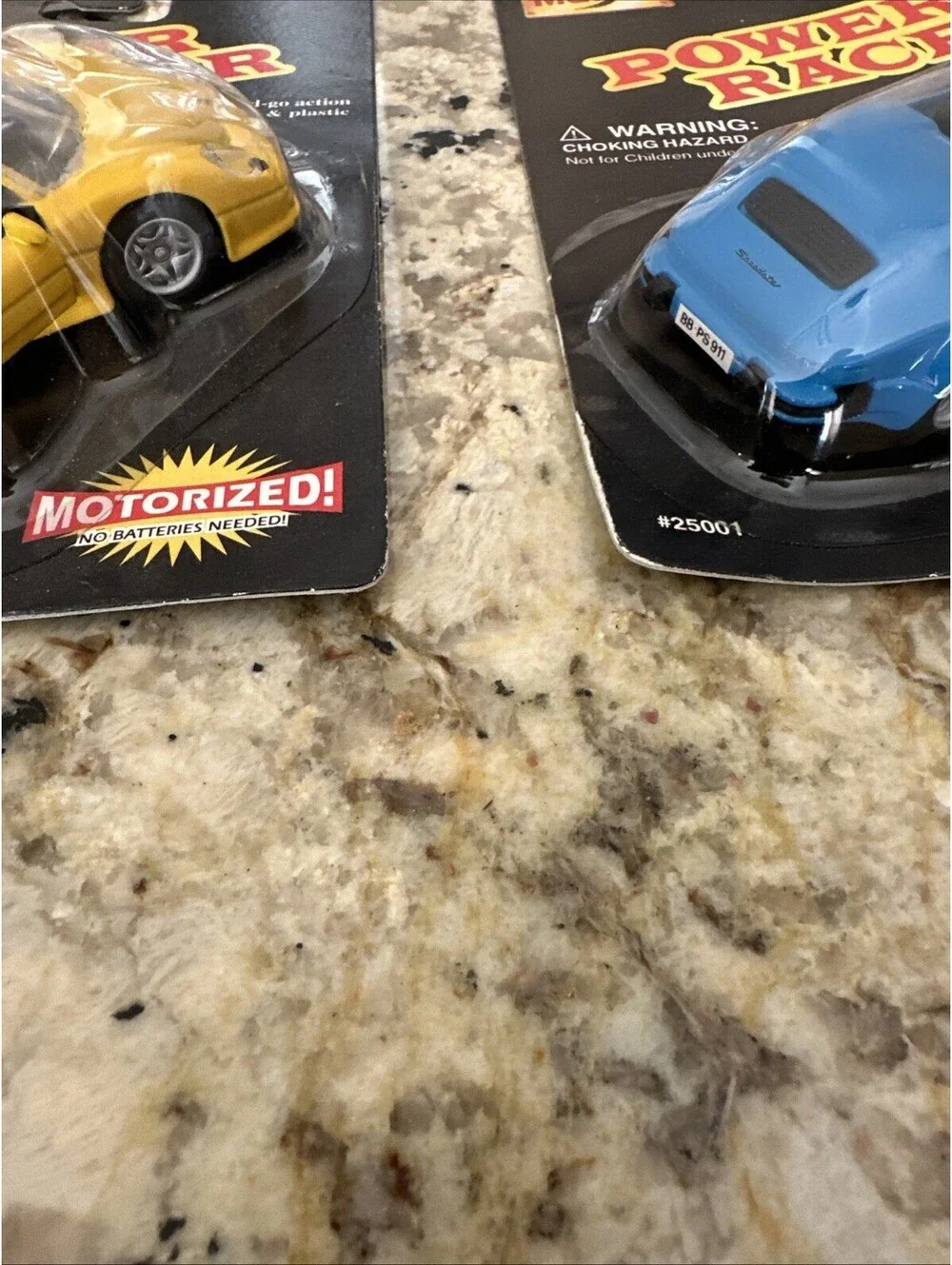 2x Maisto Power Racers A Ferrari & A Porsche NEW + FAST SHIPPING
